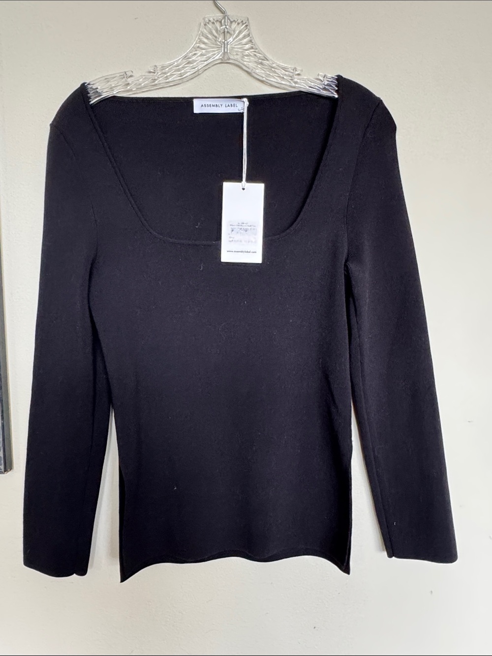 Assembly Label Black Square Neck Long Sleeve Top